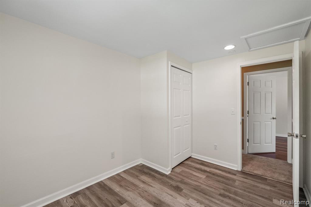 749 Mariday Street, Lake Orion, MI 48362 — Photo 18