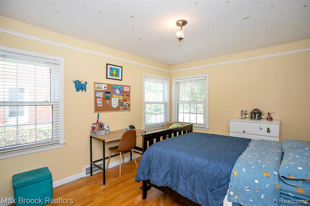 13353 Sherwood Drive, Huntington Woods, MI — Photo 26