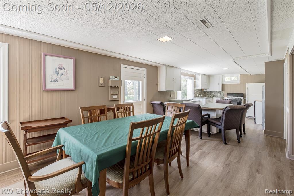 4344 Waterloo Street, Waterford, MI 48329 — Photo 17