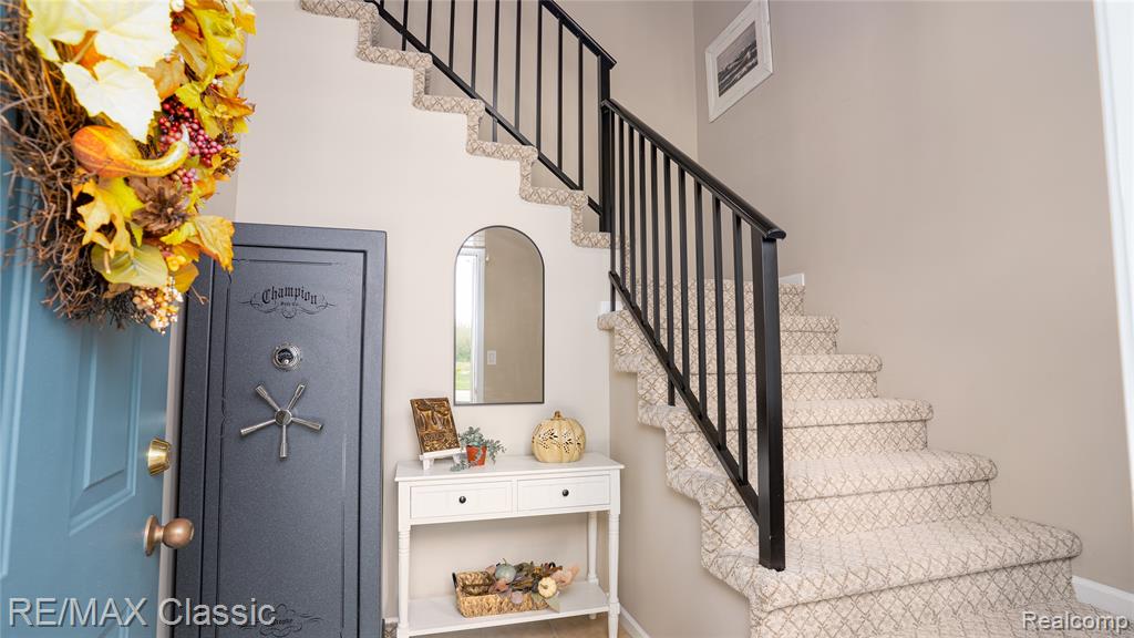 27202 Chesapeake Circle, Commerce Twp, MI 48390 — Photo 17