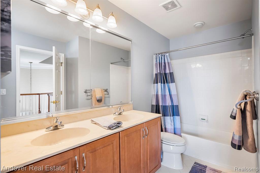 44628 BROADMOOR Circle N, Northville, MI 48168 — Photo 32