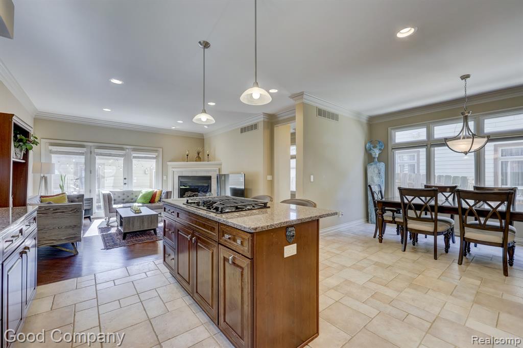 721 S Kenwood Avenue, Royal Oak, MI 48067 — Photo 13