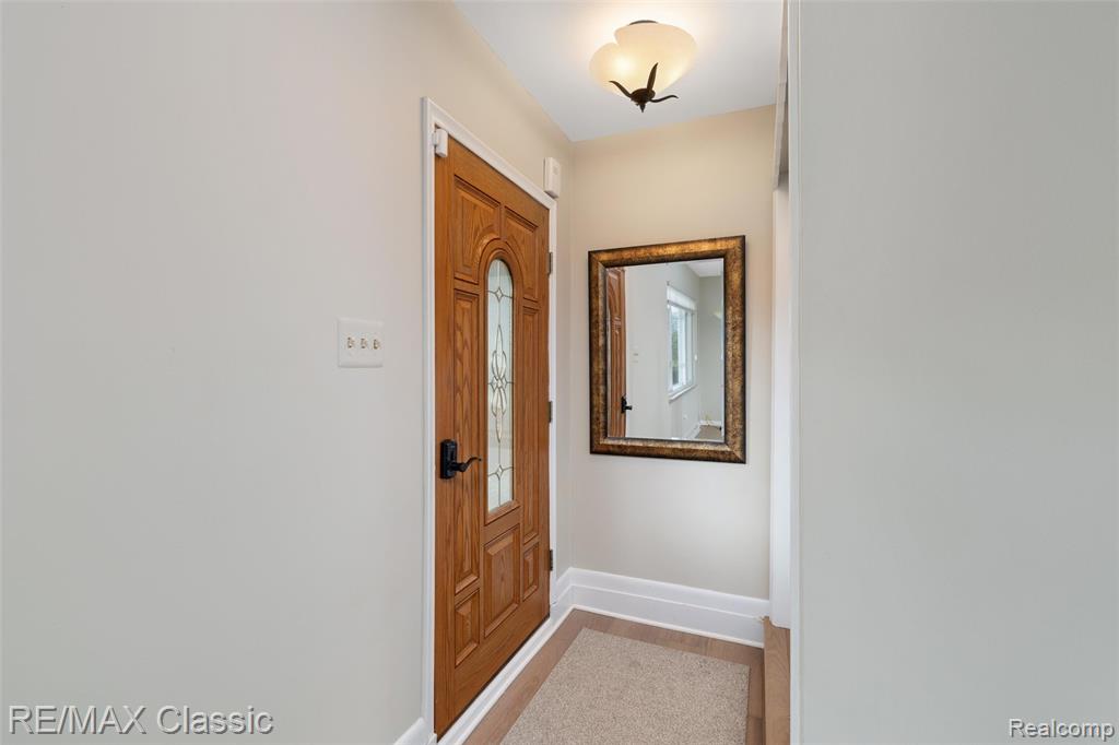 804 Bonita Drive, White Lake, MI 48383 — Photo 15