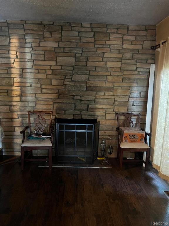 9829 GARY Street, Romulus, MI 48174 — Photo 4