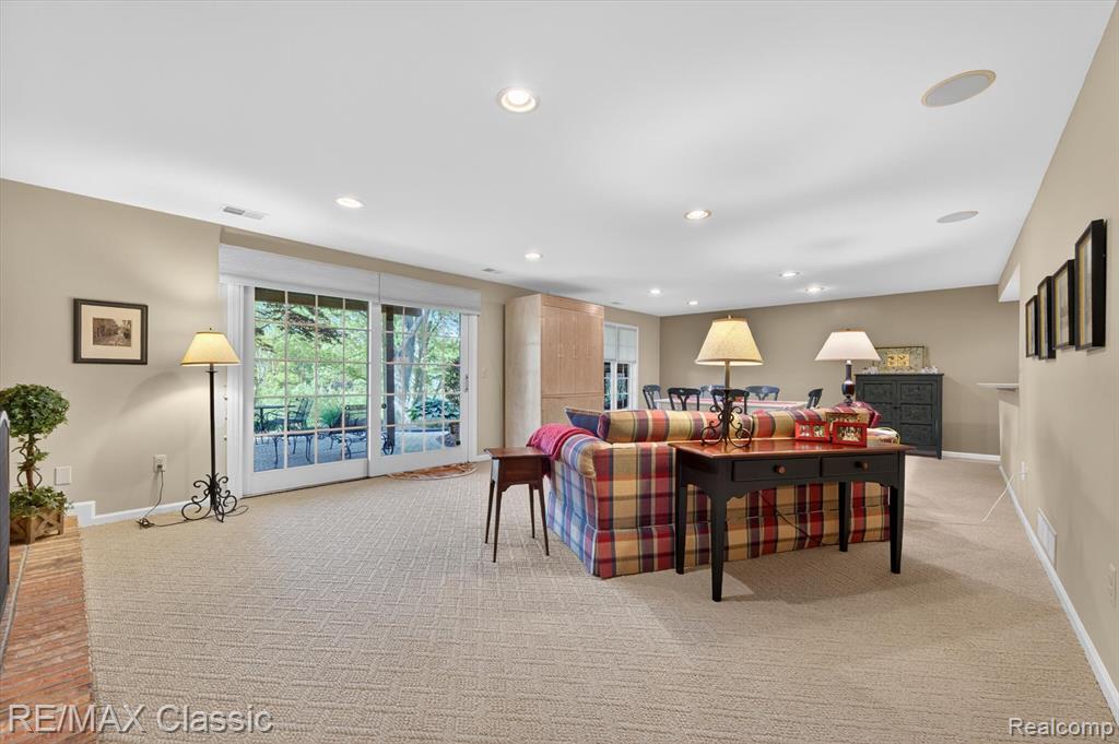 12648 Portsmouth Court, Plymouth, MI 48170 — Photo 38