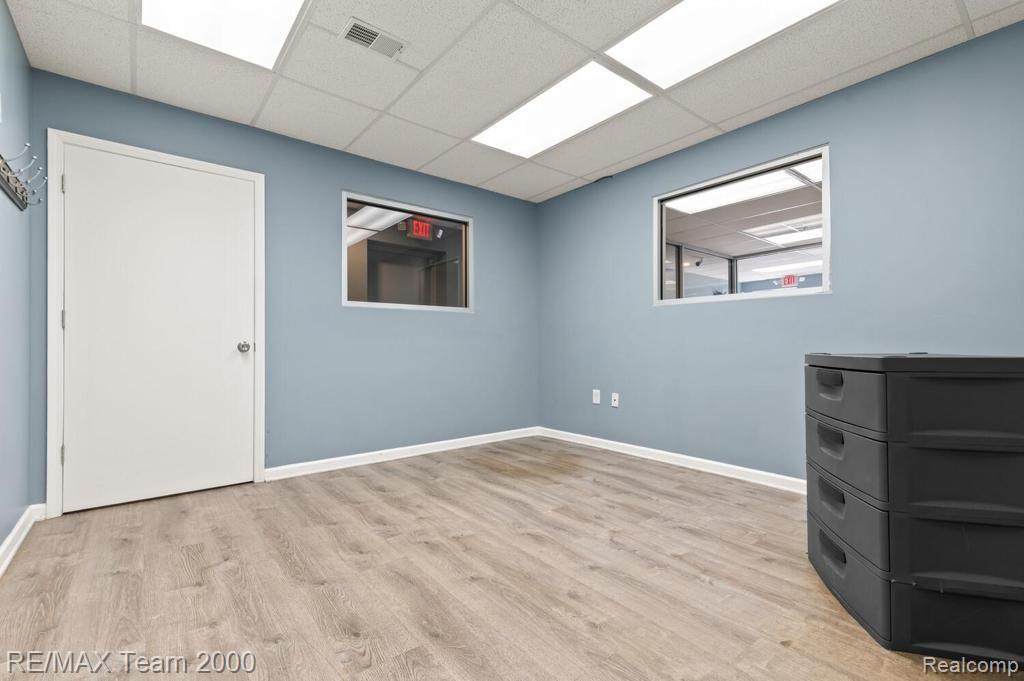 5153 S Beech Daly Street, Dearborn Heights, MI 48125 — Photo 17