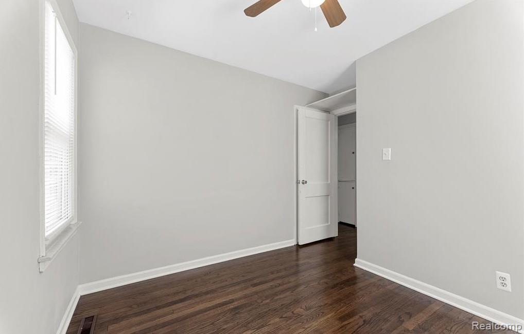 4924 Huron Street, Dearborn Heights, MI 48125 — Photo 17