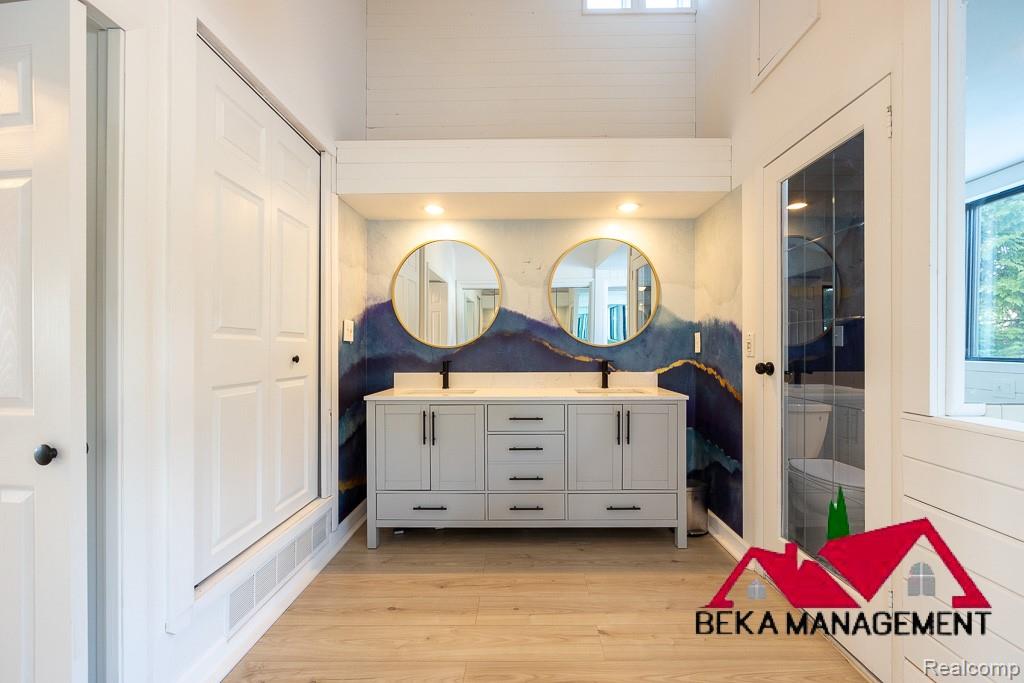 6005 Upper Straits Boulevard, West Bloomfield, MI 48324 — Photo 12