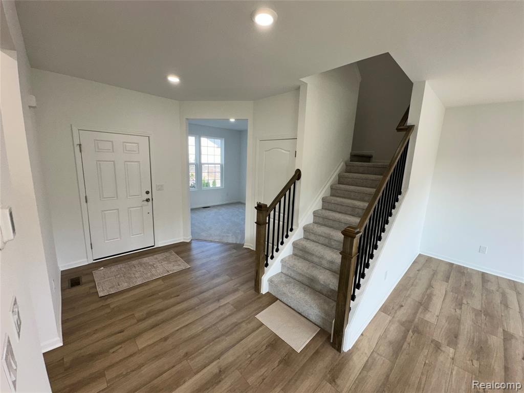 59579 Schuss Gully Drive, New Hudson, MI 48165 — Photo 18