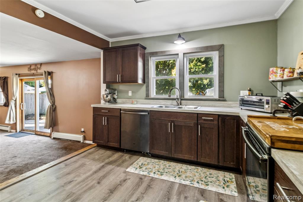 111 N Ann Street, Byron, MI 48418 — Photo 10