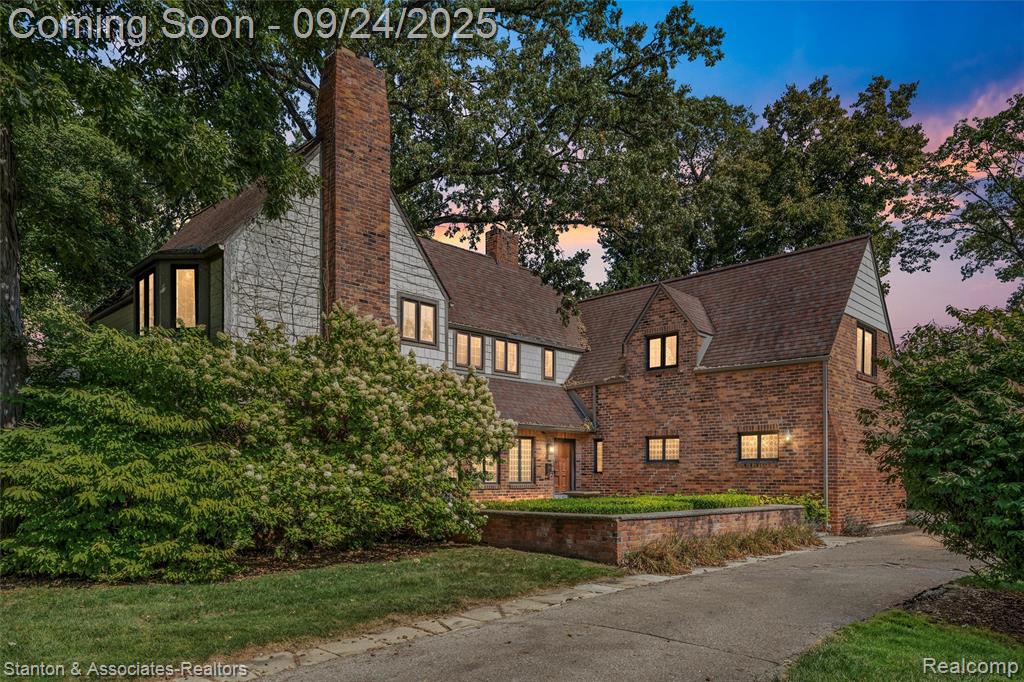 636 Waddington Street, Bloomfield Hills, MI 48301 — front exterior
