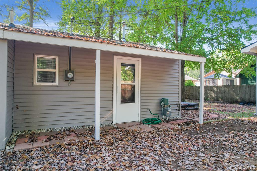9106 Maple Road, Clay, MI 48001 — Photo 19