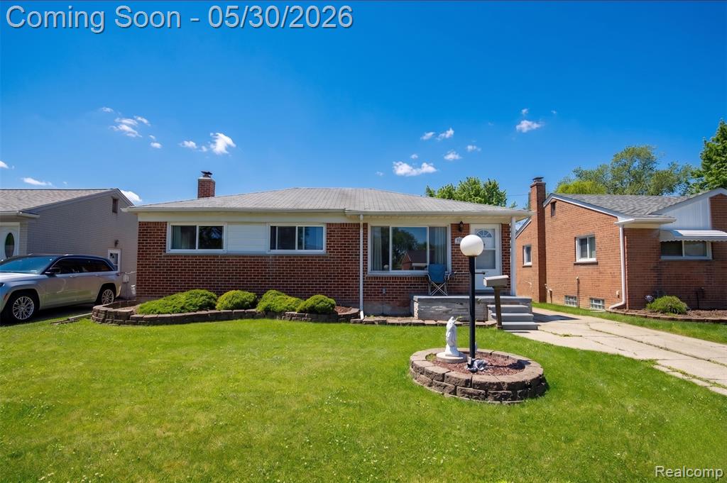 529 Cardwell Street, Garden City, MI — front exterior