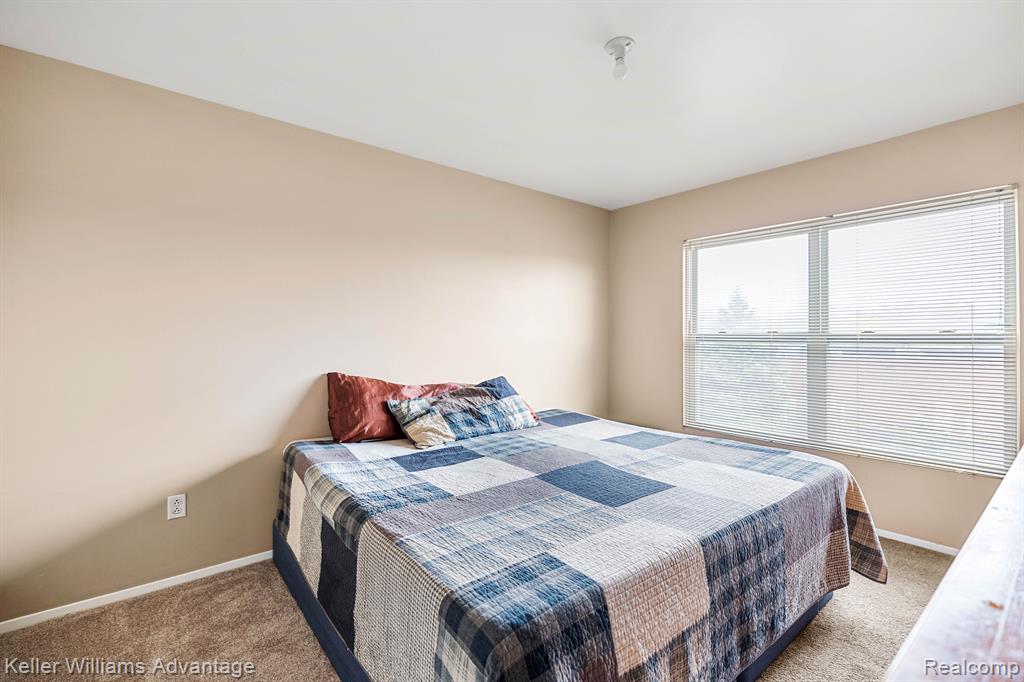 23344 GRAYSON Drive, Southfield, MI 48075 — Photo 14