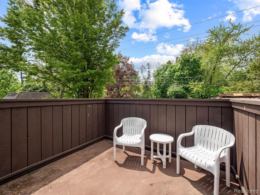 404 LINDEN Road, Birmingham, MI 48009 — Photo 28