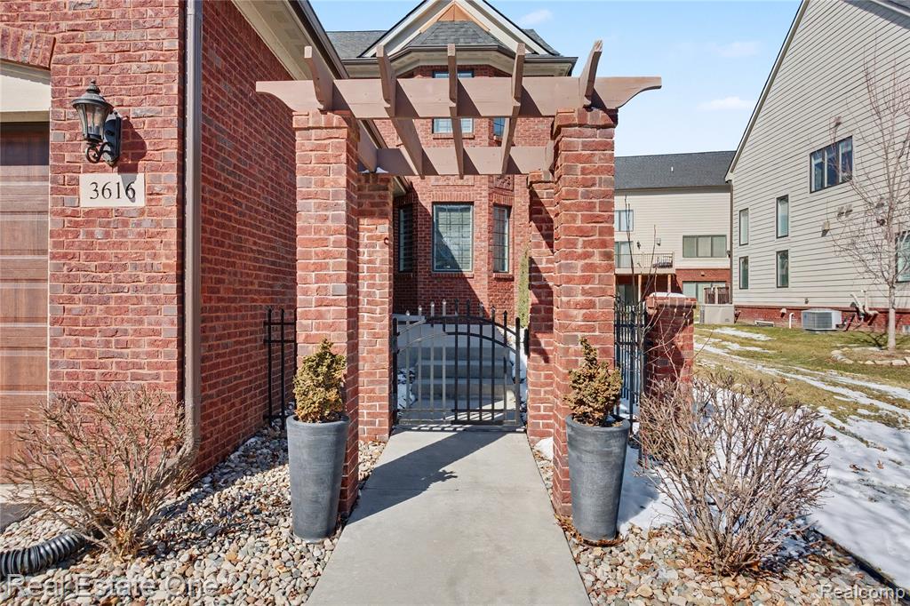 3616 Bay Harbor Drive, Brighton, MI 48114 — Photo 2