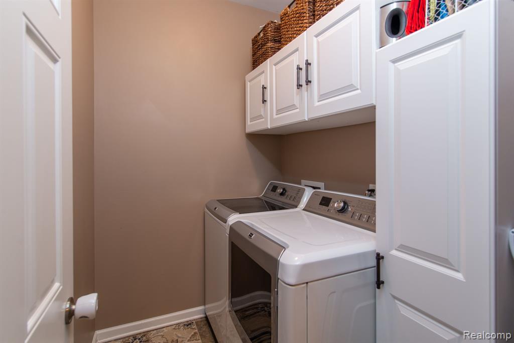 58096 SUNFLOWER Circle S, New Hudson, MI 48165 — Photo 6