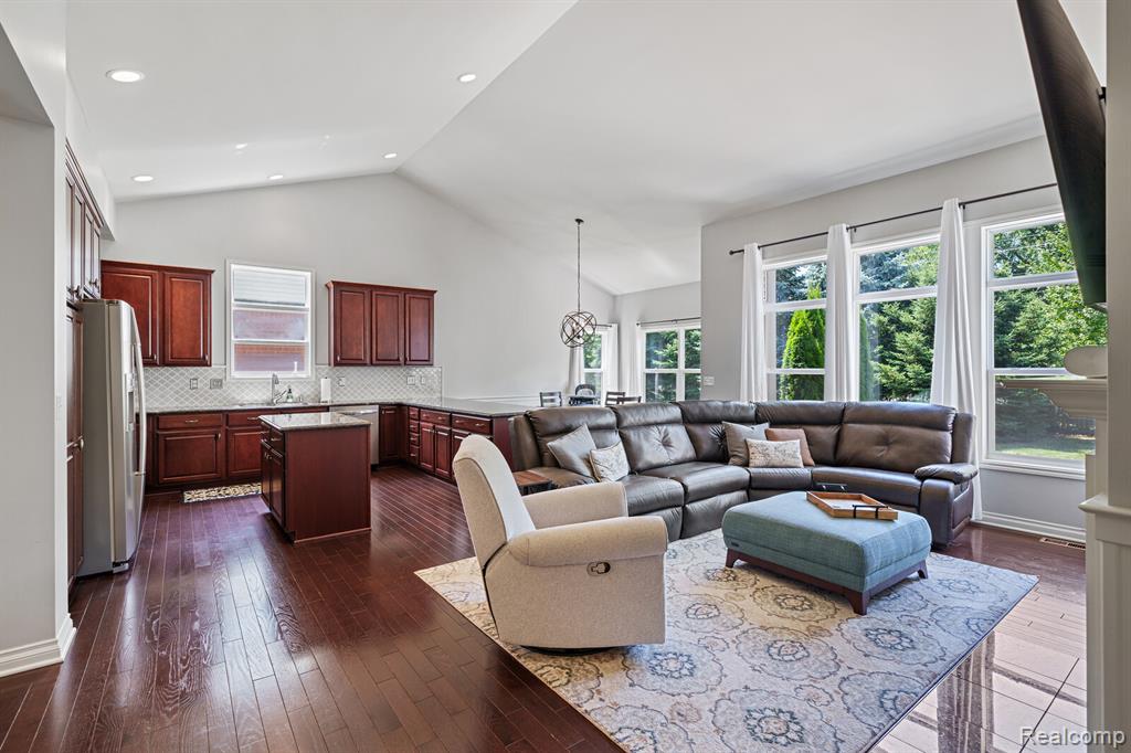48073 Flatbush Circle, Macomb, MI 48042 — Photo 15