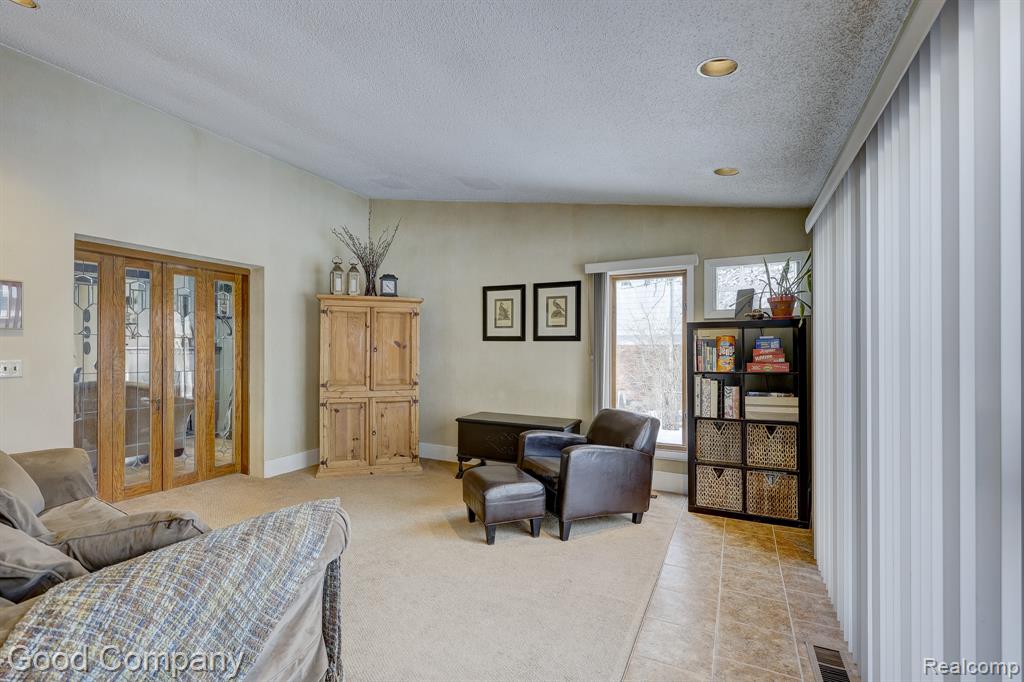 18930 Hillcrest Street, Beverly Hills, MI 48025 — Photo 28