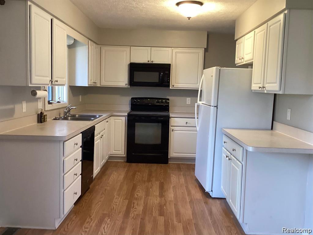 7491 PINCKNEY Road, Pinckney, MI 48169 — Photo 6