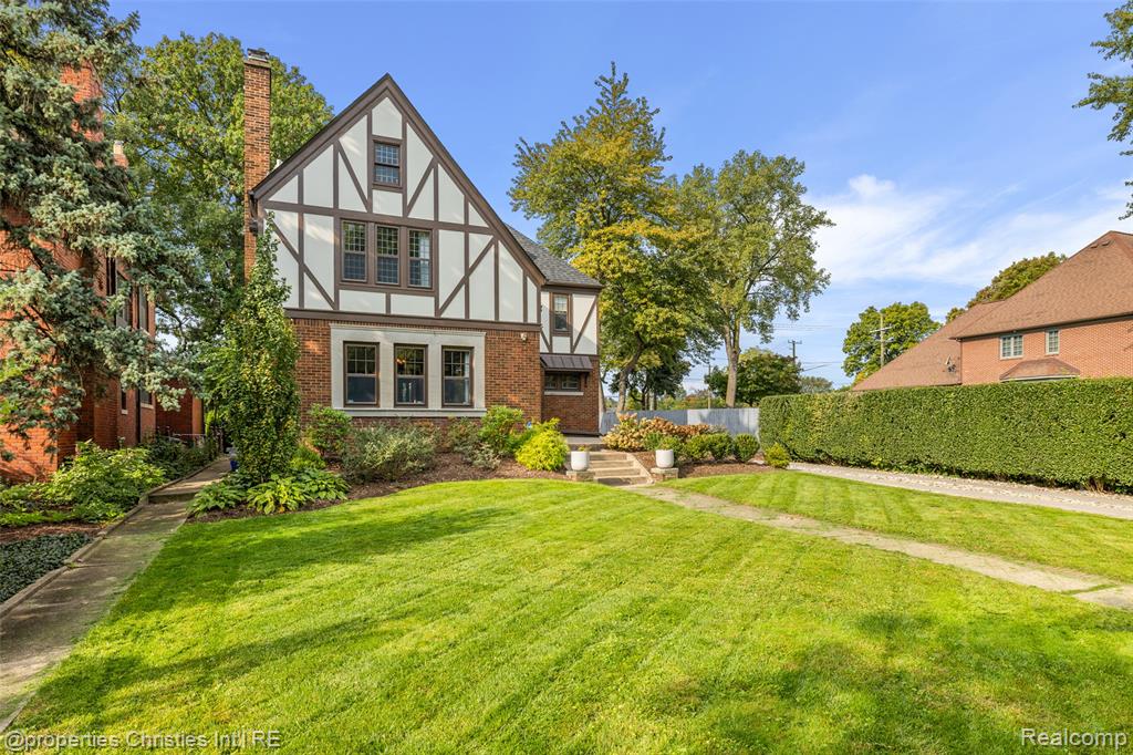 2915 Seminole Street, Detroit, MI 48214 — Photo 4