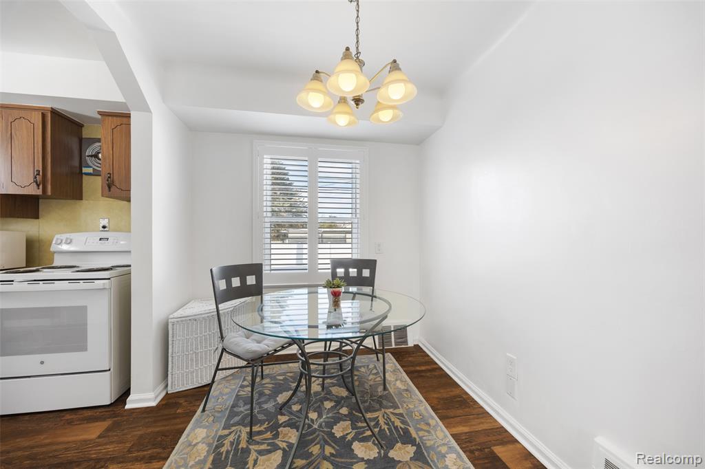 7814 Park Avenue, Allen Park, MI 48101 — Photo 9