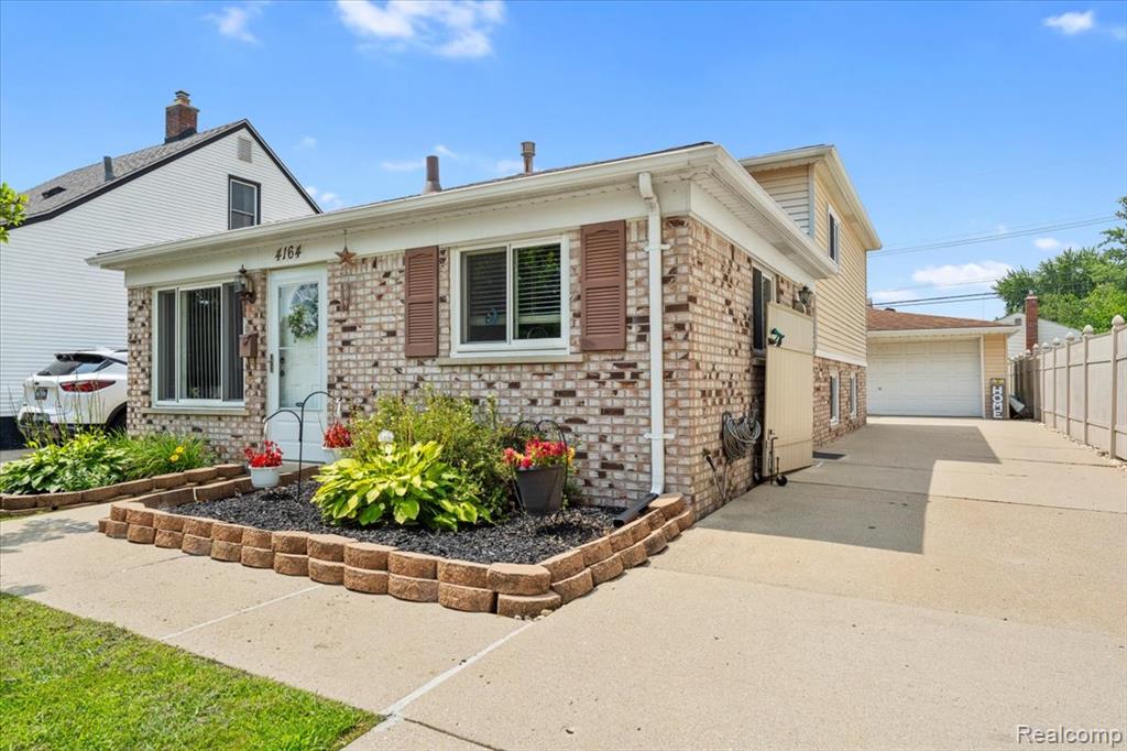 4164 Hazel Avenue, Lincoln Park, MI 48146 — Photo 2