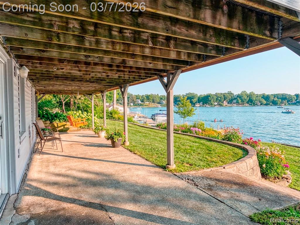 5851 Kinyon Drive, Brighton, MI 48116 — Photo 2