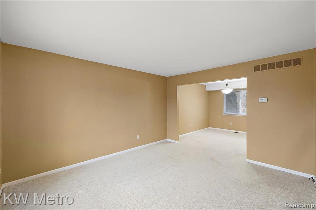 3767 PARKLAWN Drive, Canton, MI 48188 — Photo 17