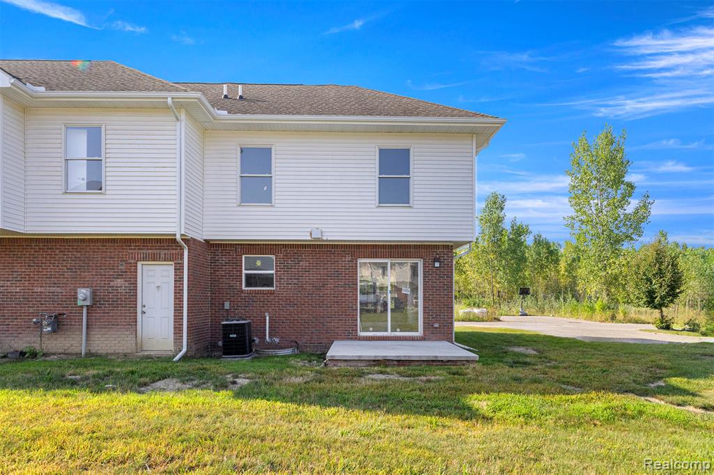 28264 Fortson Lane, Inkster, MI 48141 — Photo 28