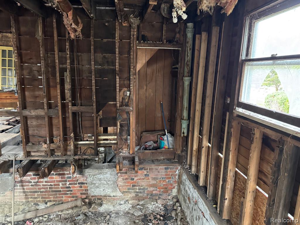 602 N SHIAWASSEE Street, Owosso, MI 48867 — Photo 13