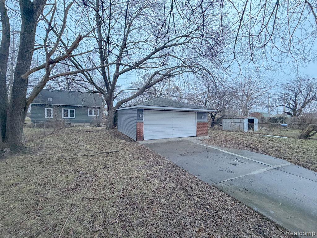 1836 Garfield Avenue, Lincoln Park, MI 48146 — Photo 9