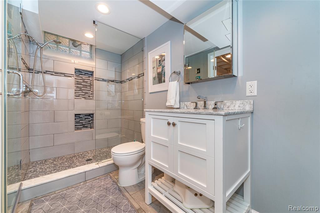 838 W Oakridge Street, Ferndale, MI 48220 — Photo 30