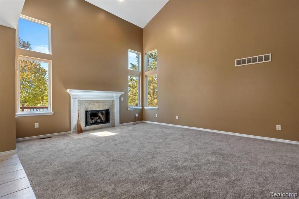 221 Maplewood Drive, 28, Clarkston, MI 48348 — Photo 19