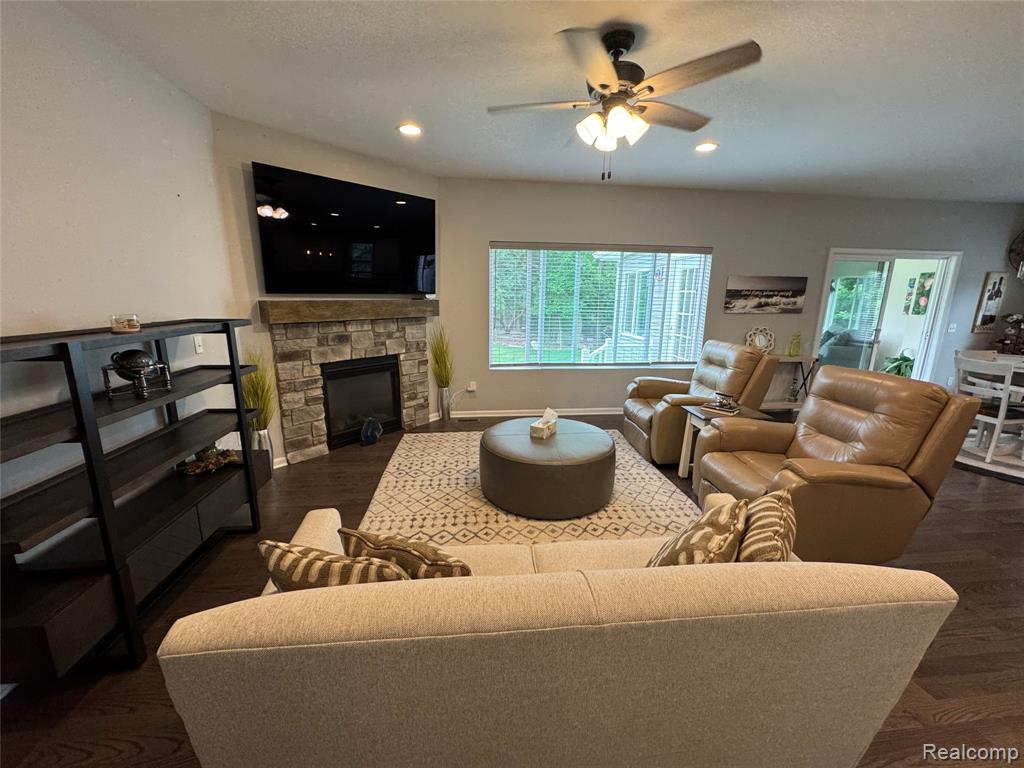 4020 Oak Street, Grand Blanc, MI 48439 — Photo 14