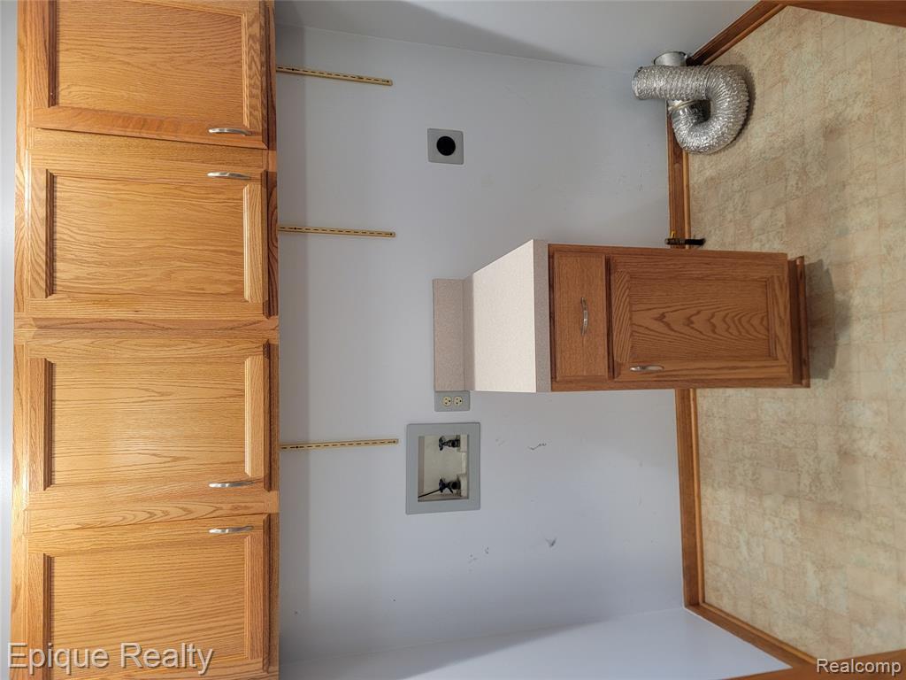 416 River Valley Drive, Marine, MI — Photo 7