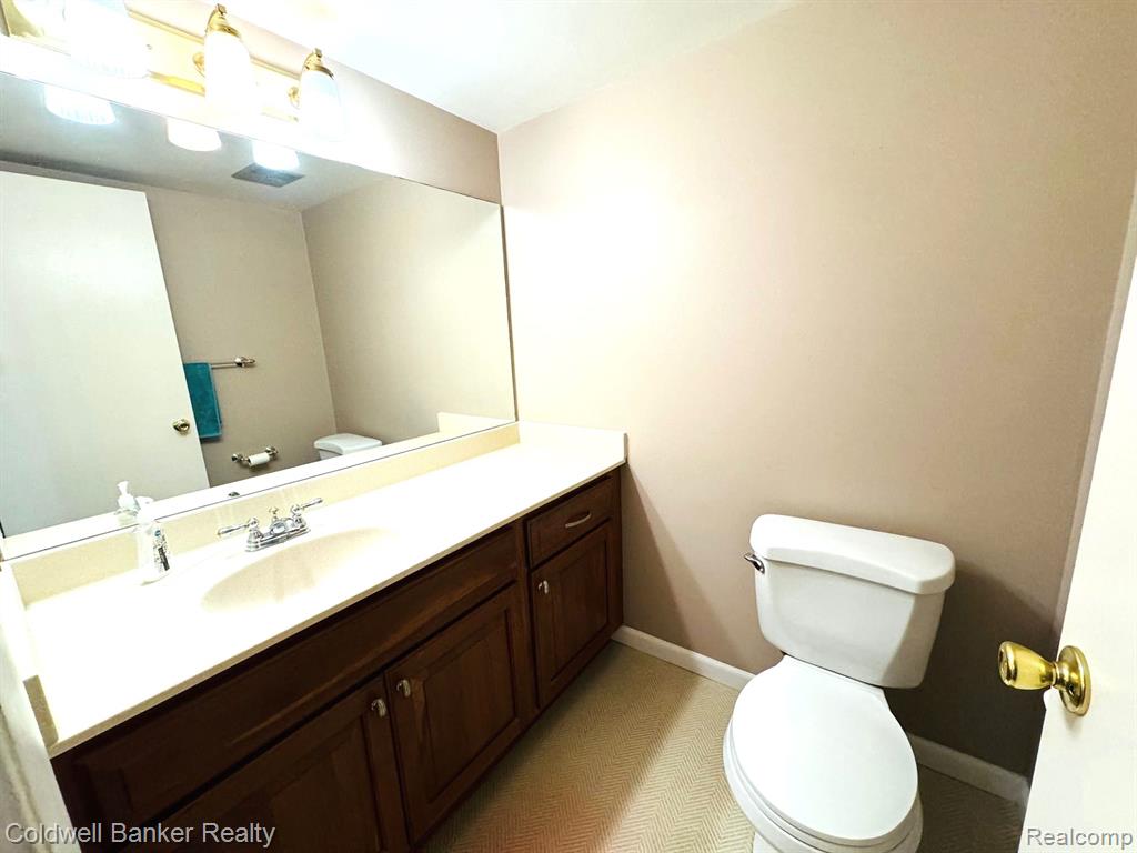 1778 BRENTWOOD Drive, Troy, MI 48098 — Photo 15