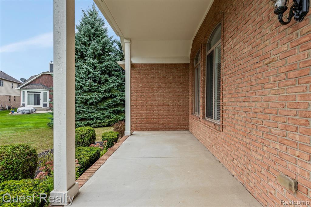 49807 Sable Creek Drive, Macomb, MI 48042 — Photo 30