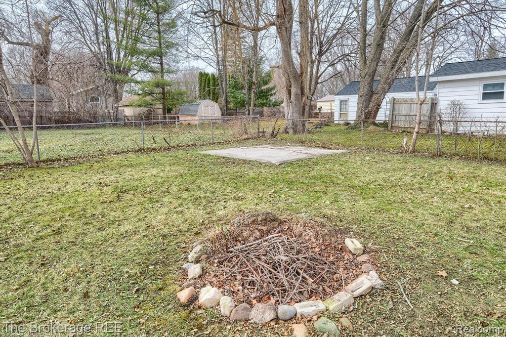 4093 Coral Street, Burton, MI 48509 — Photo 4