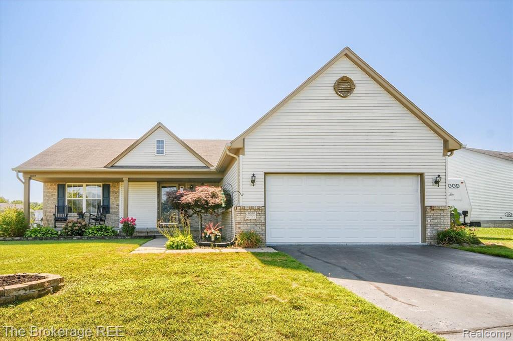 8089 PENINSULA Circle, Grand Blanc, MI 48439 — Photo 2