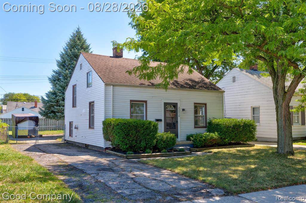 22516 Gascony Avenue, Eastpointe, MI 48021