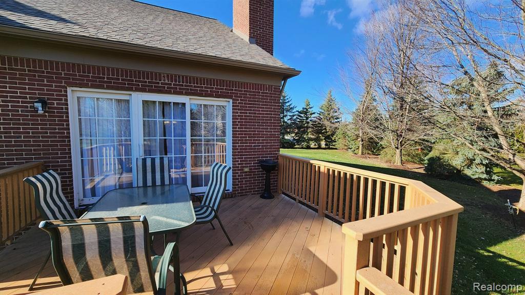 49285 FREESTONE Drive, Unit #26, Northville, MI 48168 — Photo 23