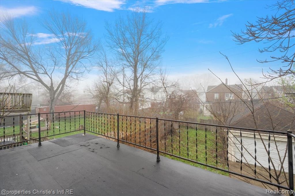 5040 Balfour Road, Detroit, MI 48224 — Photo 34