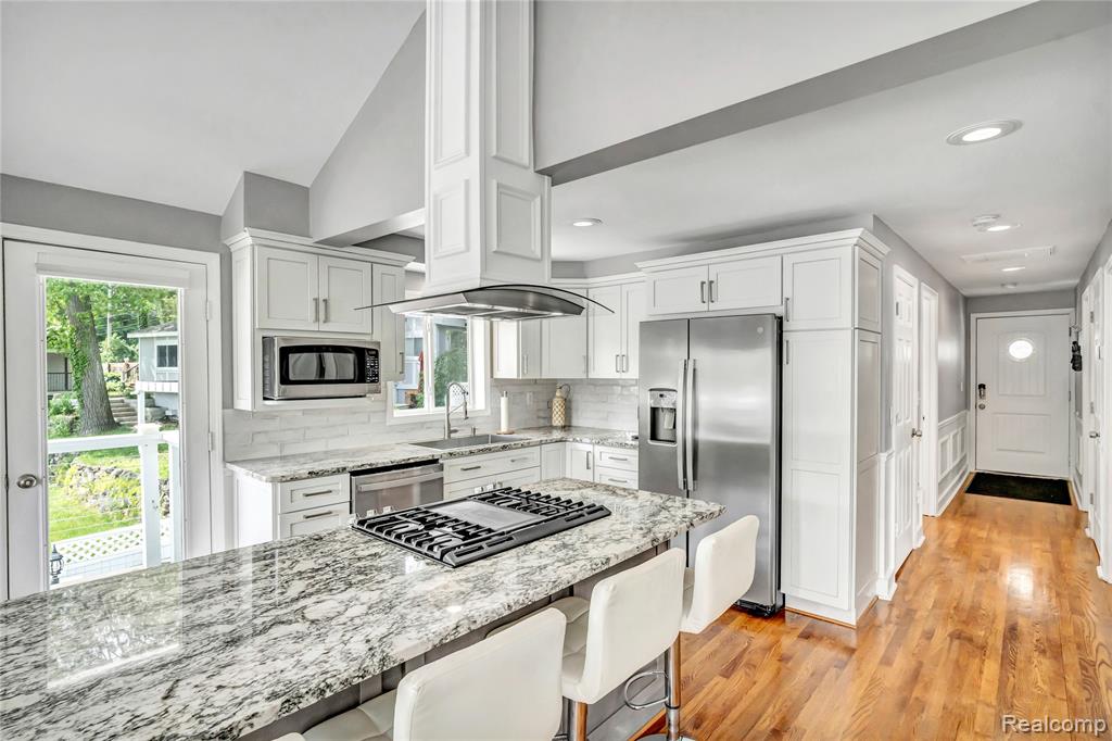 533 Bellevue Avenue, Lake Orion, MI 48362 — Photo 33