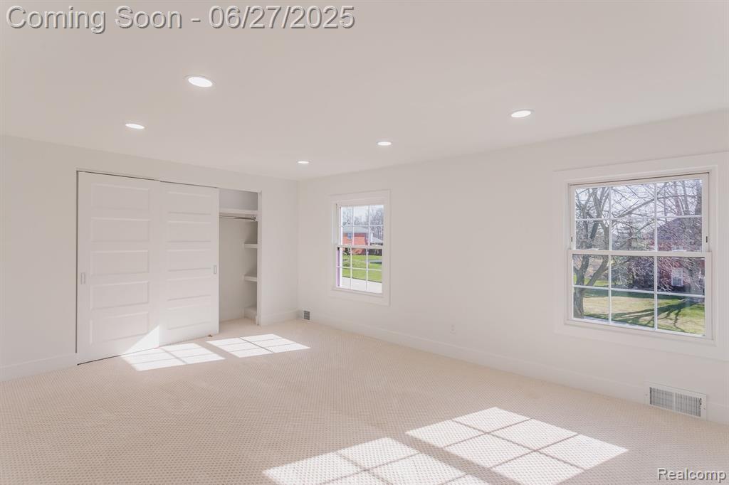 4054 ANTIQUE Lane, Bloomfield Hills, MI 48302 — Photo 22