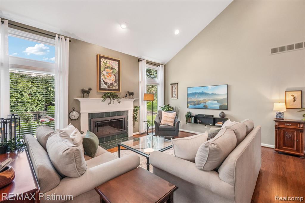 4663 Huntington Drive, Brighton, MI 48116 — Photo 3