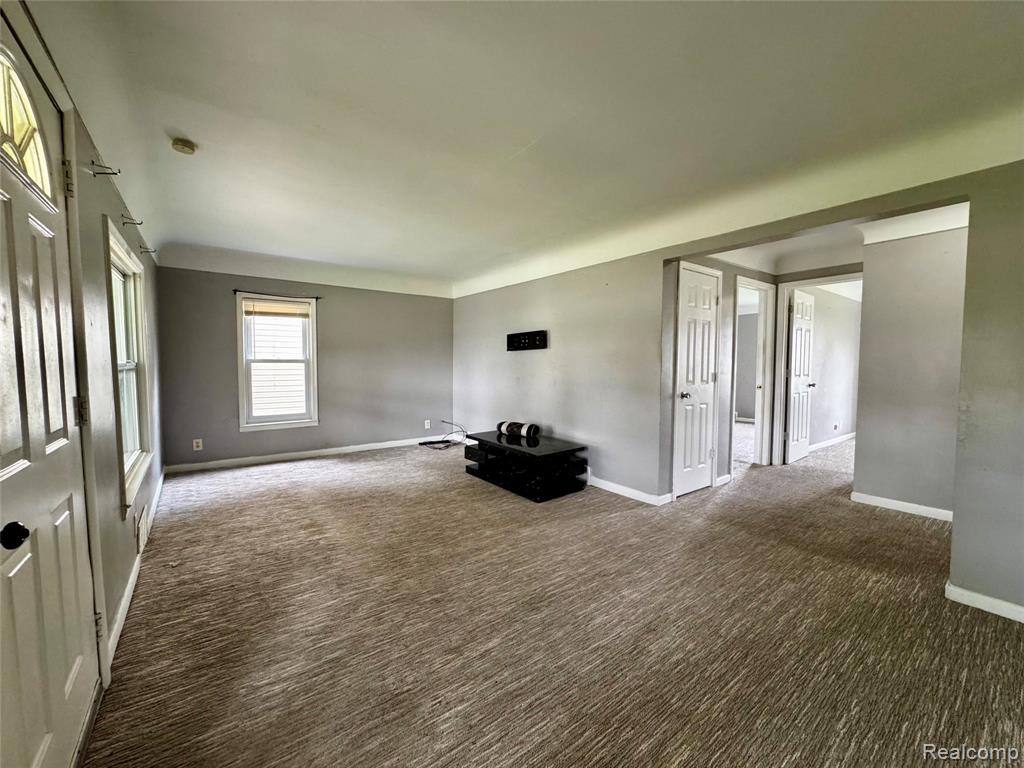 8045 Cadillac Avenue, Warren, MI 48089 — Photo 7