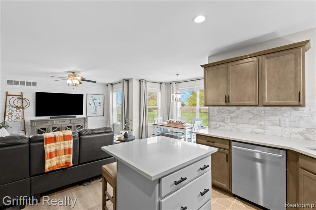 8104 Eagle Ridge Lane, Fowlerville, MI 48836 — Photo 14