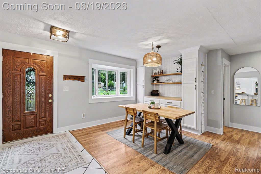 9567 Susin Lane, Clarkston, MI 48348 — Photo 7