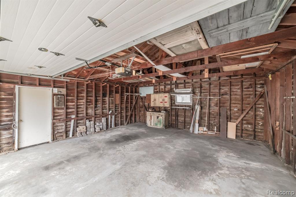 43 N GLASPIE Street, Oxford, MI 48371 — Photo 29